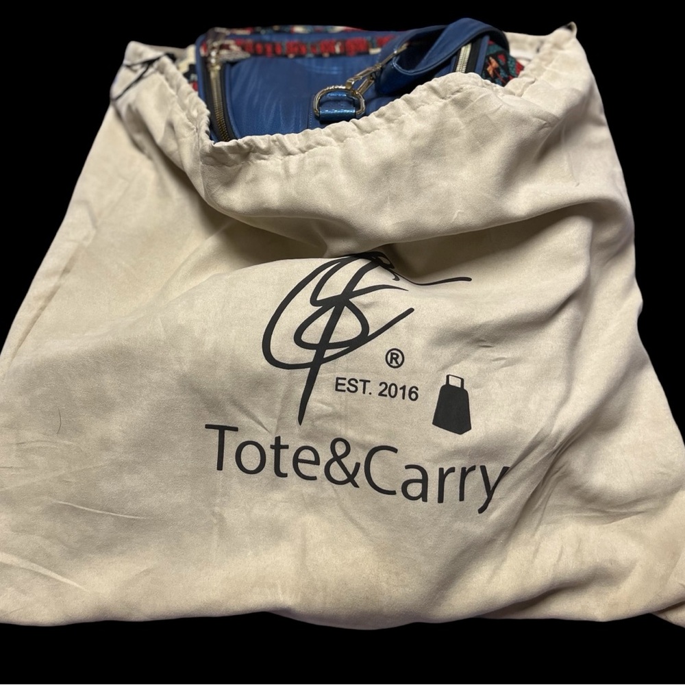 Tote & Carry Unisex Luggage NWOT - Picture 13 of 16
